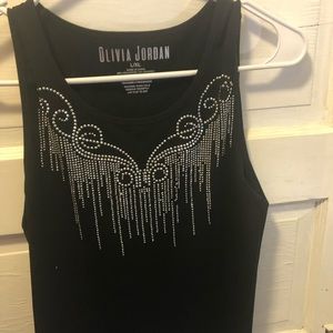 Black tank top with design